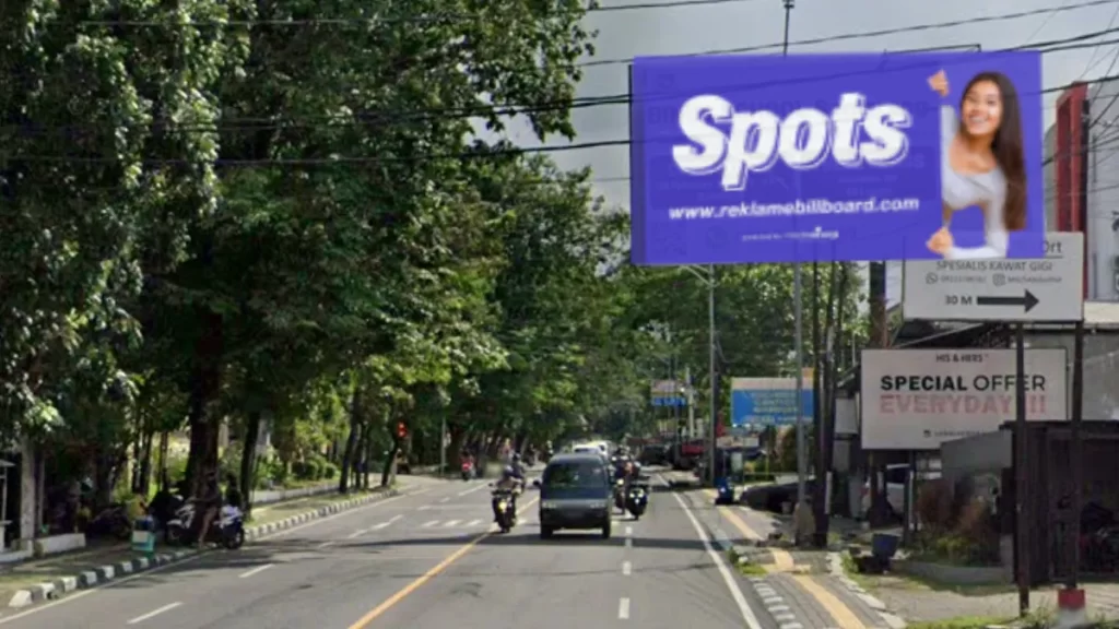 Billboard "Spots" untuk sewa di Jl. Dr. Wahidin, Semarang menampilkan penawaran khusus